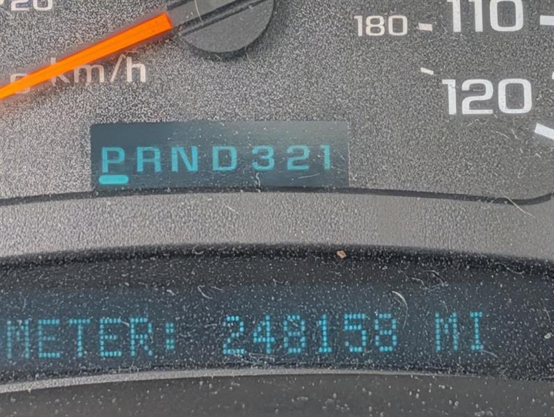 Chevrolet Tahoe 4WD 2003