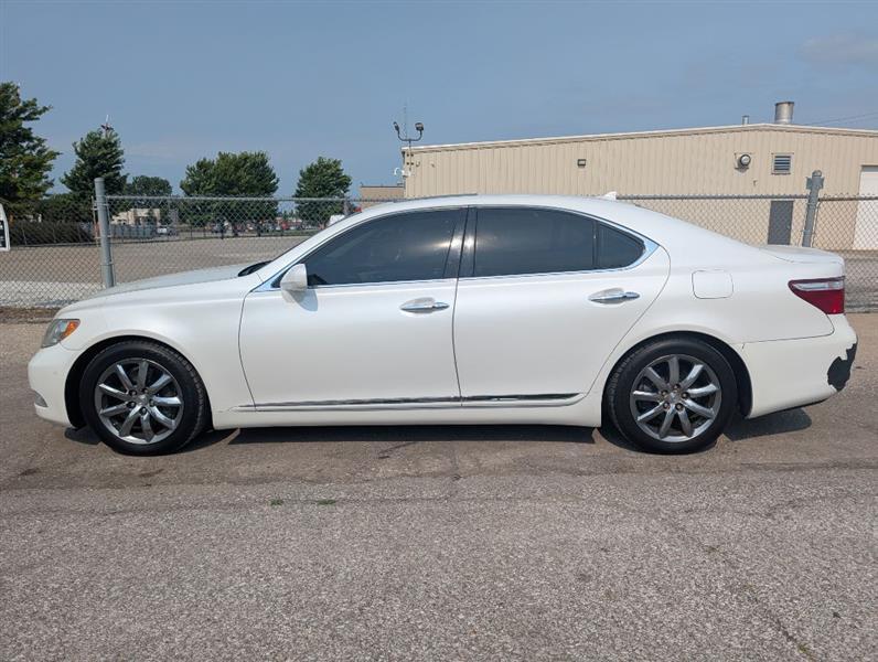 Lexus LS 460 Luxury Sedan 2008