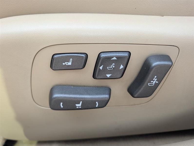 Lexus LS 460 Luxury Sedan 2008