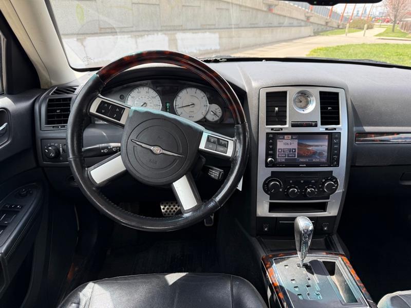 Chrysler 300 Limited AWD 2010