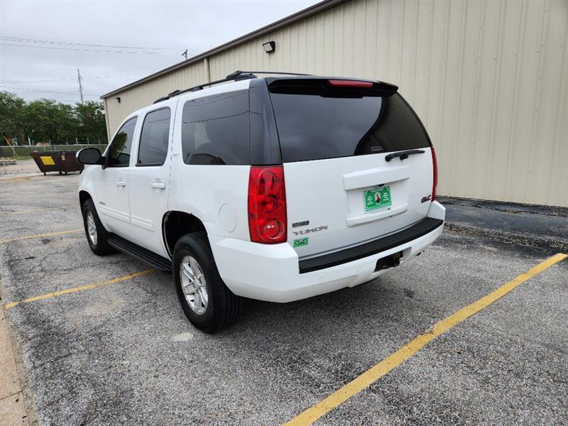 GMC Yukon SLT1 4WD 2011