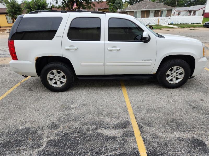 GMC Yukon SLT1 4WD 2011