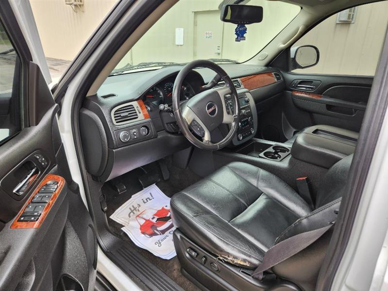 GMC Yukon SLT1 4WD 2011