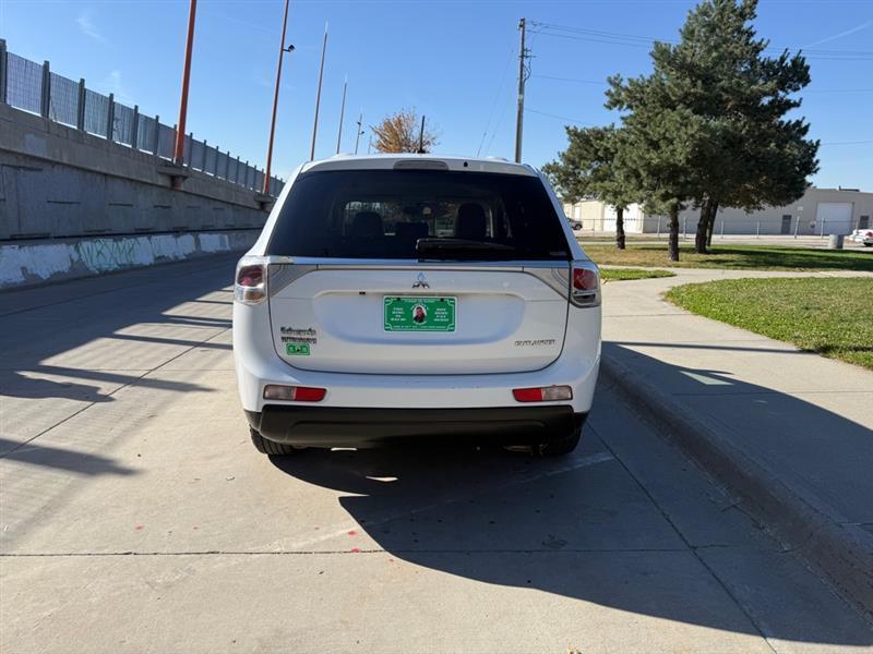 Mitsubishi Outlander SE S-AWC 2014