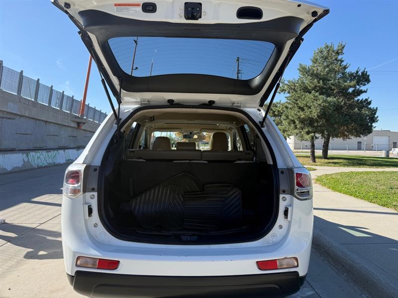 Mitsubishi Outlander SE S-AWC 2014