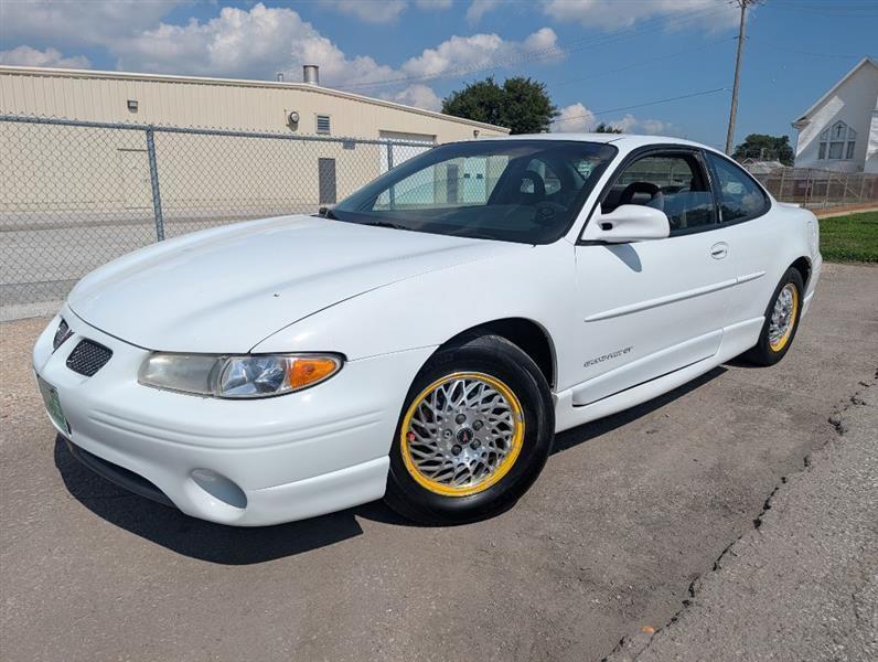 Pontiac Grand Prix GT coupe 2000