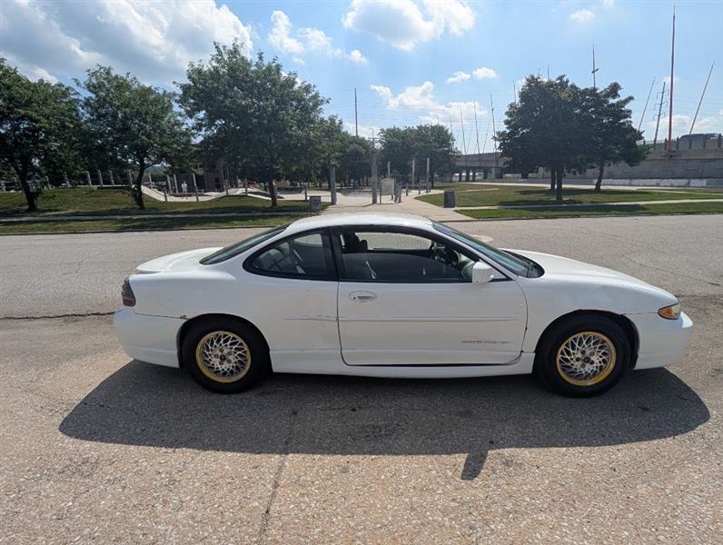 Pontiac Grand Prix GT coupe 2000