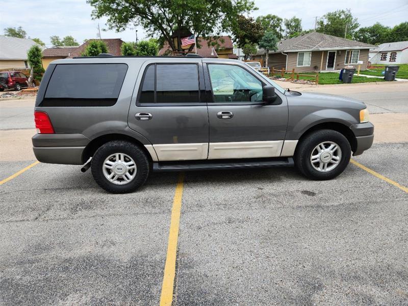 Ford Expedition XLT Popular 5.4L 4WD 2003