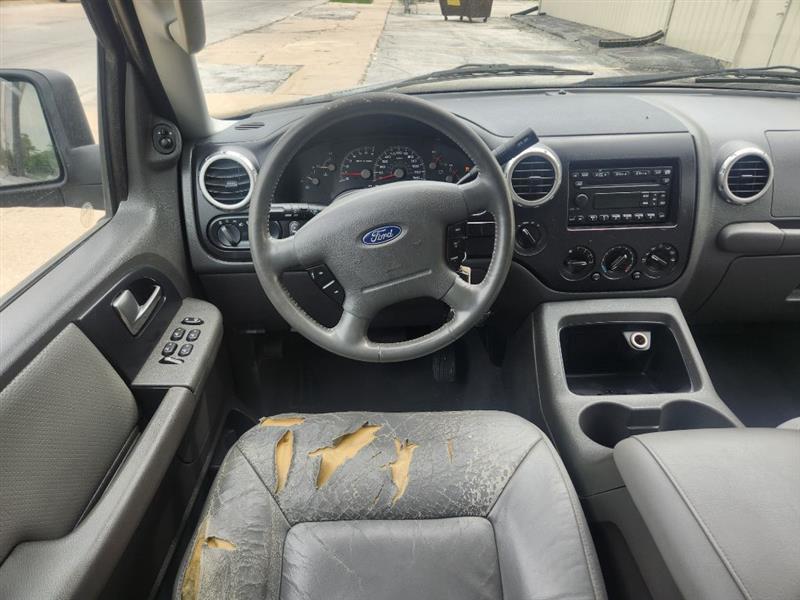 Ford Expedition XLT Popular 5.4L 4WD 2003