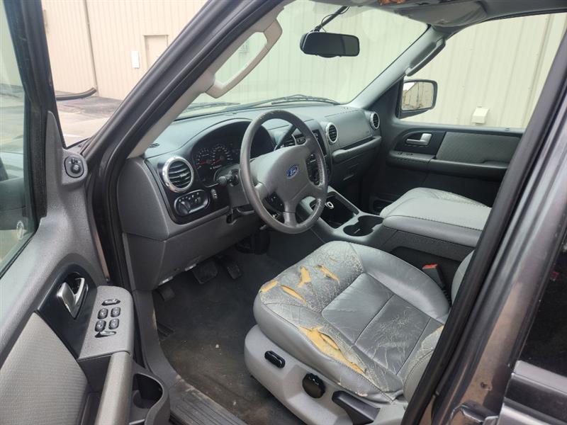 Ford Expedition XLT Popular 5.4L 4WD 2003