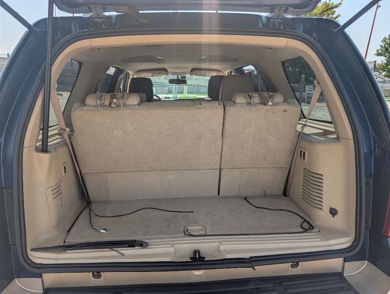 Ford Expedition XLT 4WD 2012