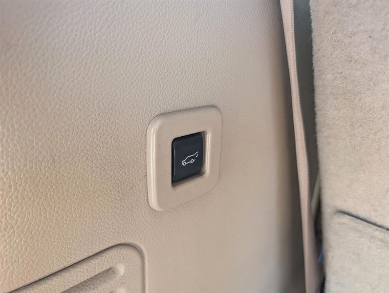 Ford Expedition XLT 4WD 2012