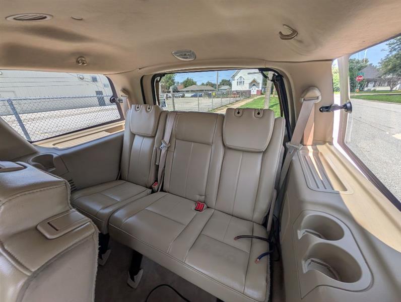 Ford Expedition XLT 4WD 2012