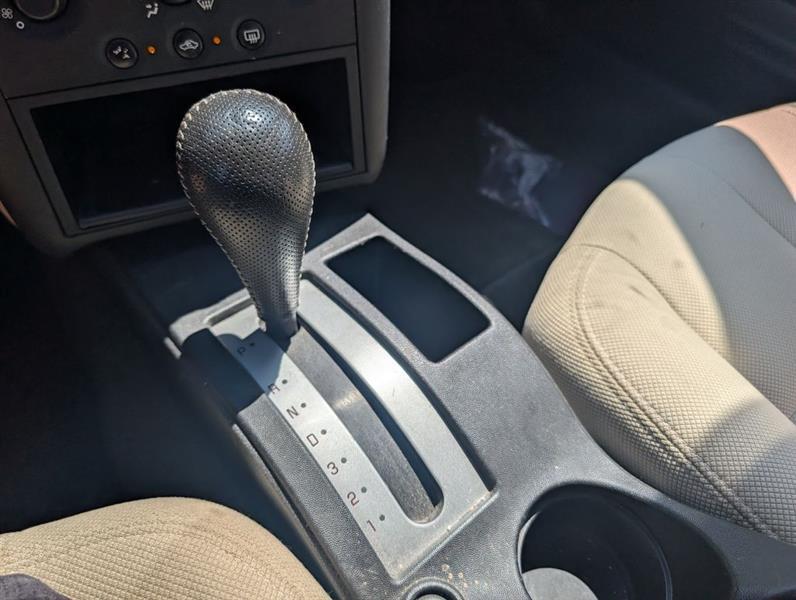Pontiac Grand Prix Sedan 2008