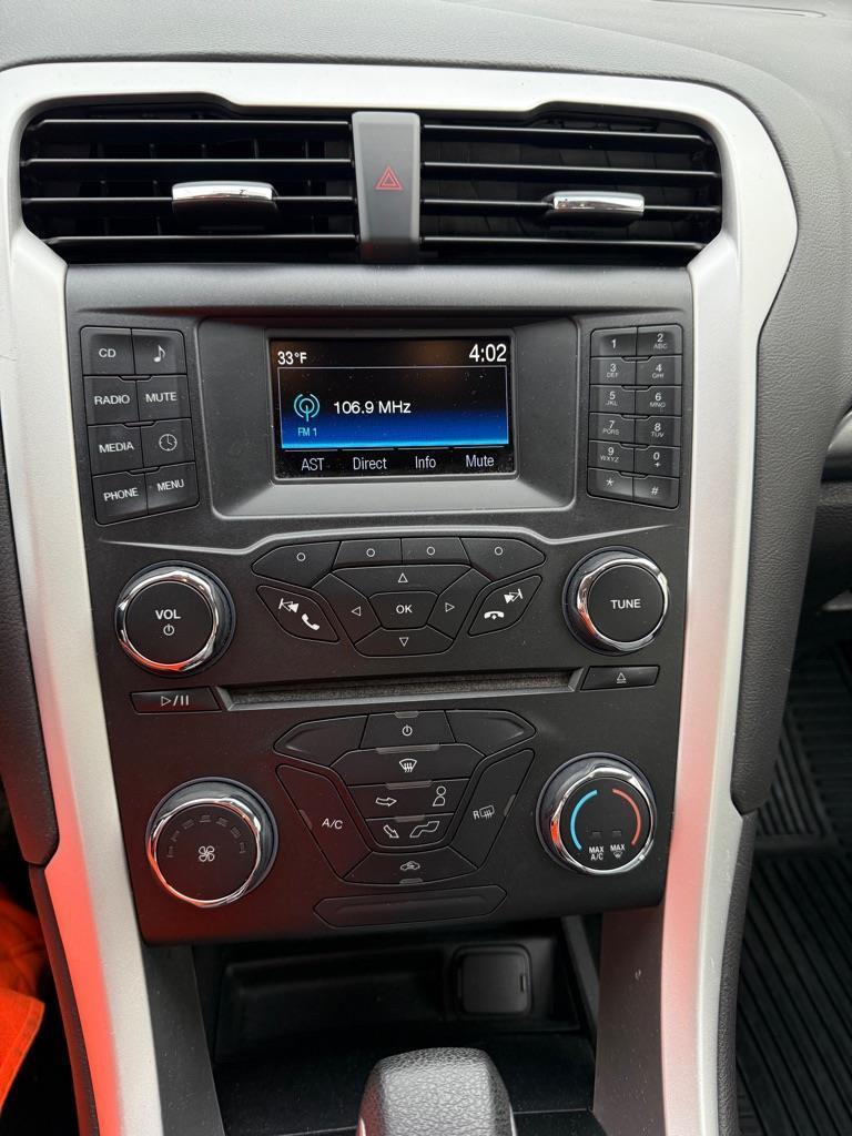 Ford Fusion S 2014