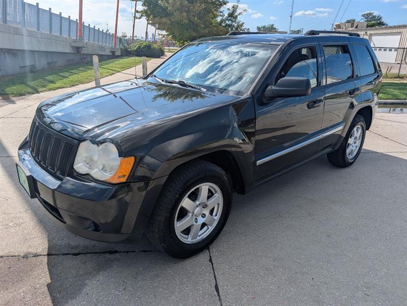 Jeep Grand Cherokee Laredo 4WD 2010