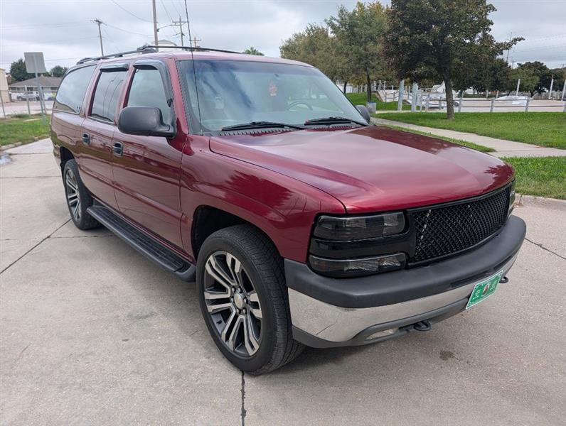 Chevrolet Suburban 1500 4WD 2002