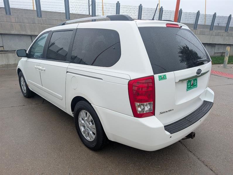 2012 Kia Sedona LX LWB