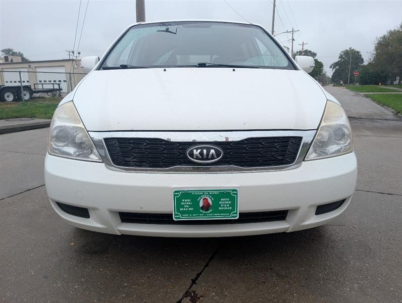 Kia Sedona LX LWB 2012