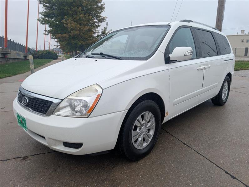 Kia Sedona LX LWB 2012