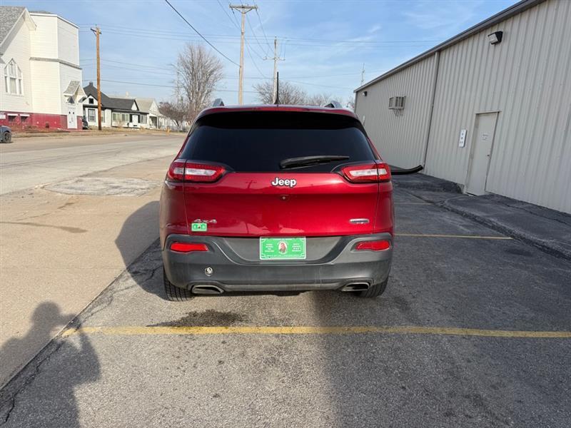 Jeep Cherokee Latitude 4WD 2016