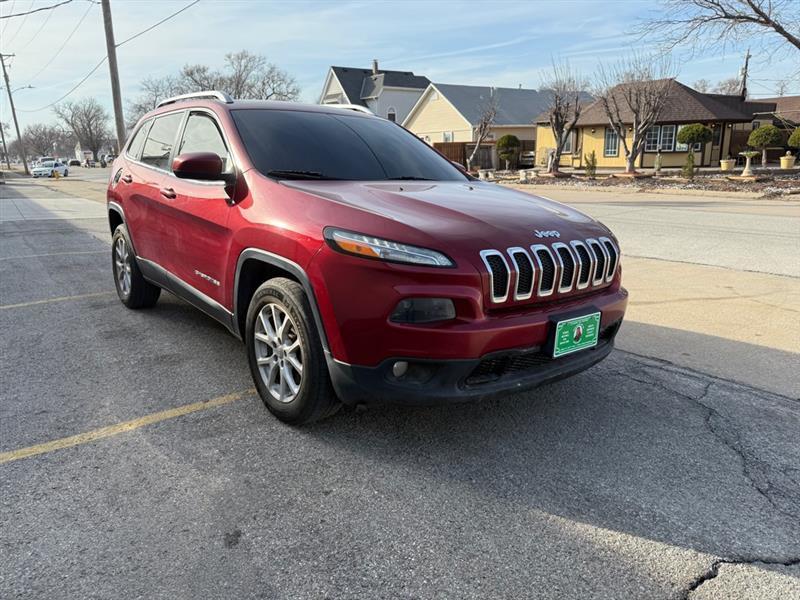 Jeep Cherokee Latitude 4WD 2016