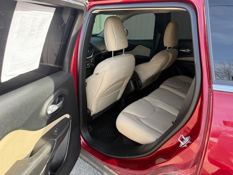 Jeep Cherokee Latitude 4WD 2016