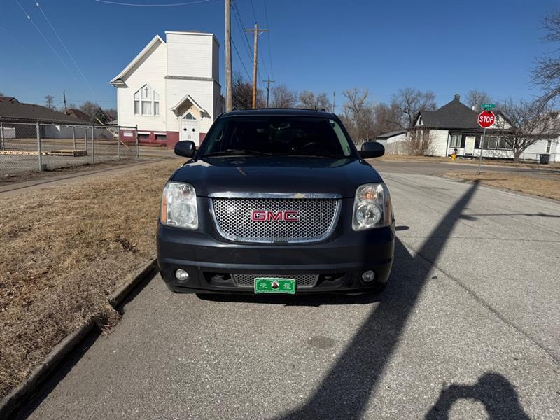 GMC Yukon Denali XL AWD 2008