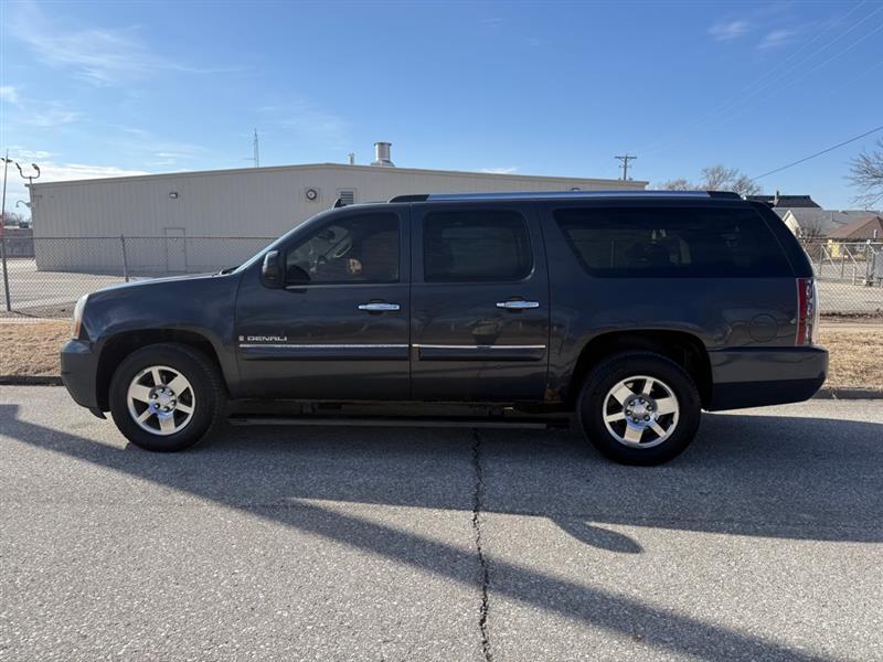 GMC Yukon Denali XL AWD 2008