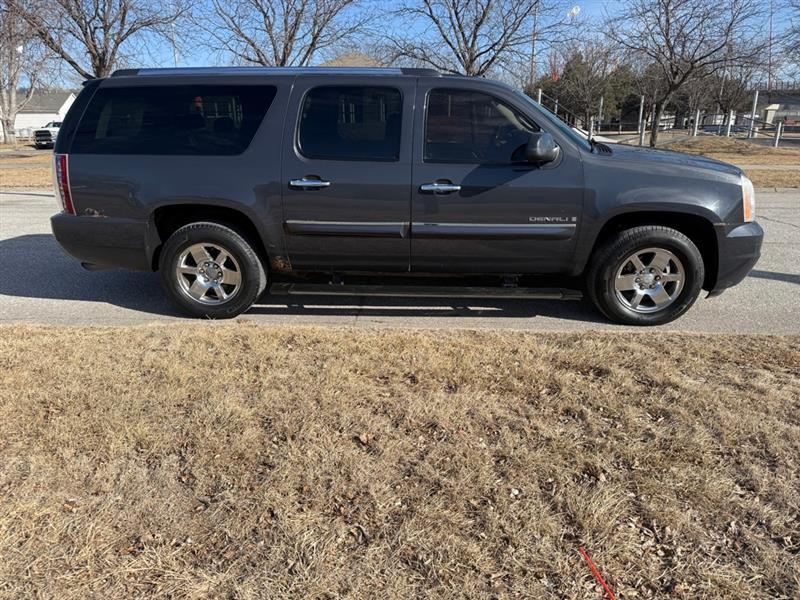 GMC Yukon Denali XL AWD 2008