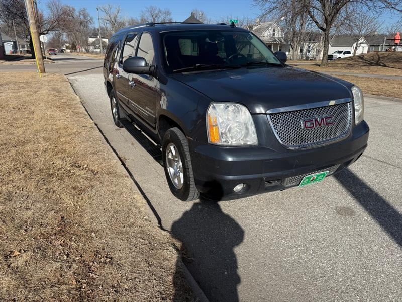 GMC Yukon Denali XL AWD 2008