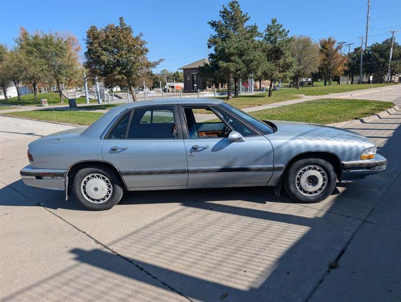 Buick LeSabre Custom 1995