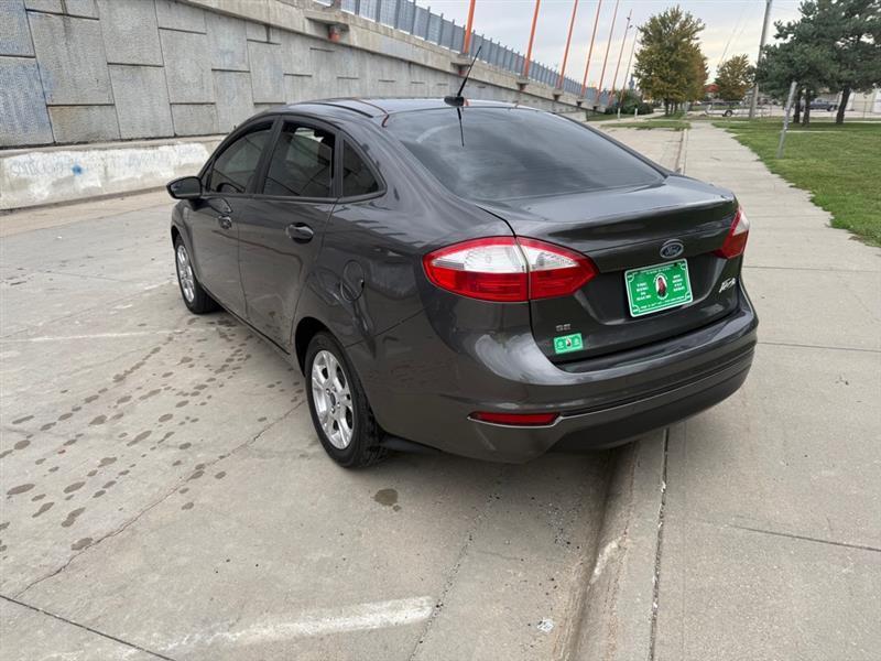 Ford Fiesta SE Sedan 2016