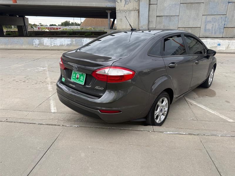 Ford Fiesta SE Sedan 2016