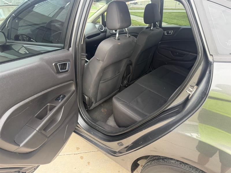 Ford Fiesta SE Sedan 2016