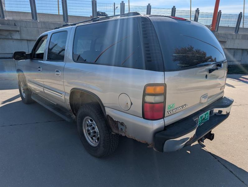 GMC Yukon XL 2500 4WD 2005