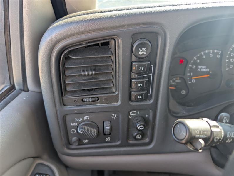 GMC Yukon XL 2500 4WD 2005