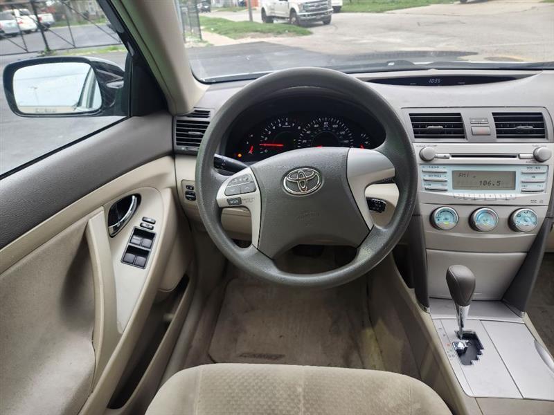 Toyota Camry LE V6 2007