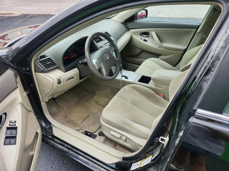 Toyota Camry LE V6 2007