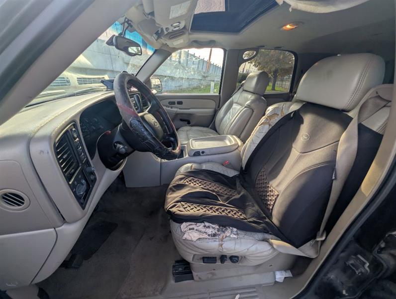 Chevrolet Tahoe 4WD 2002