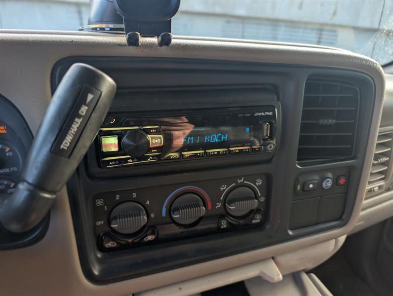Chevrolet Tahoe 4WD 2002
