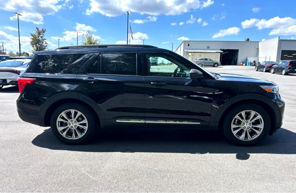 2020 Ford Explorer XLT photo 2