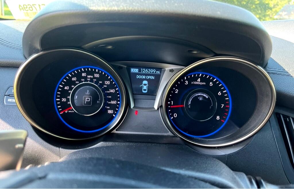 2016 Hyundai Genesis Coupe 3.8 Ultimate photo 11