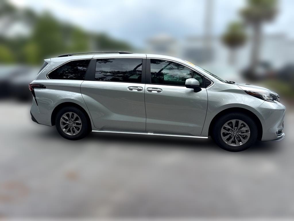 2023 Toyota Sienna XLE 7-Passenger