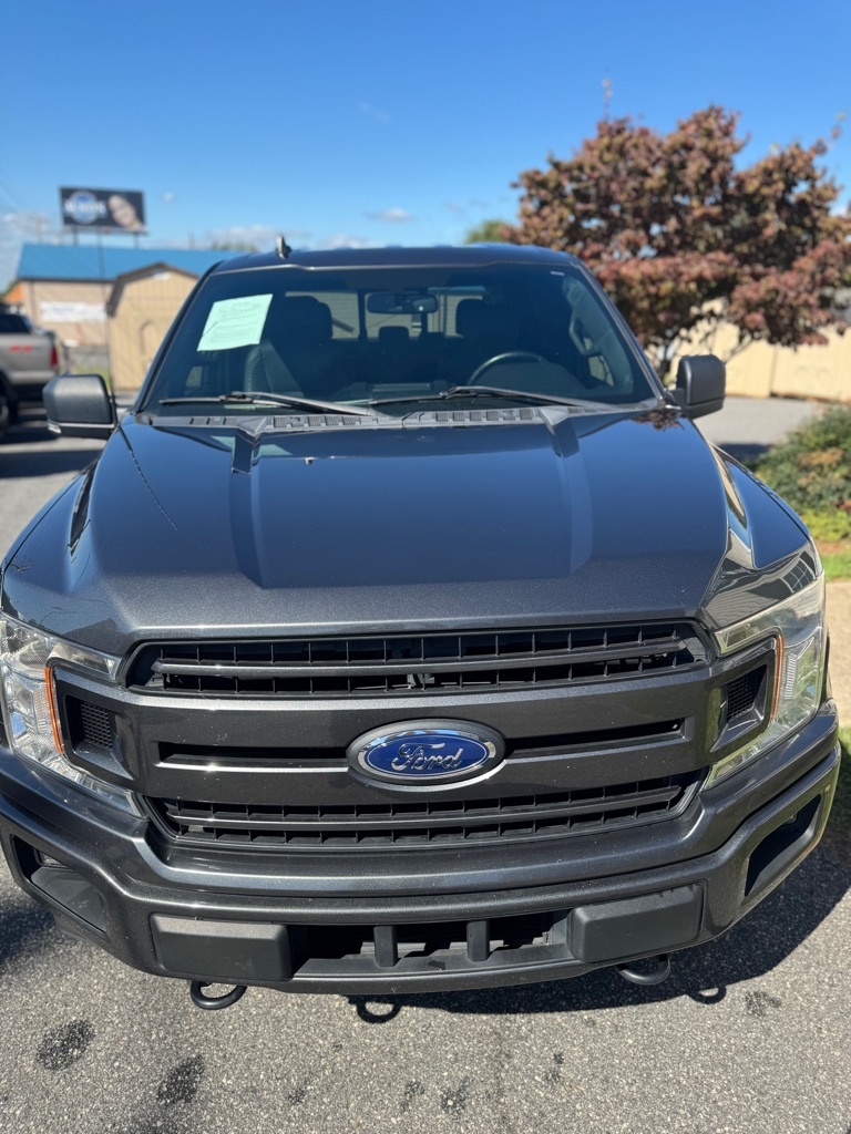 2018 Ford F-150 XLT photo 3