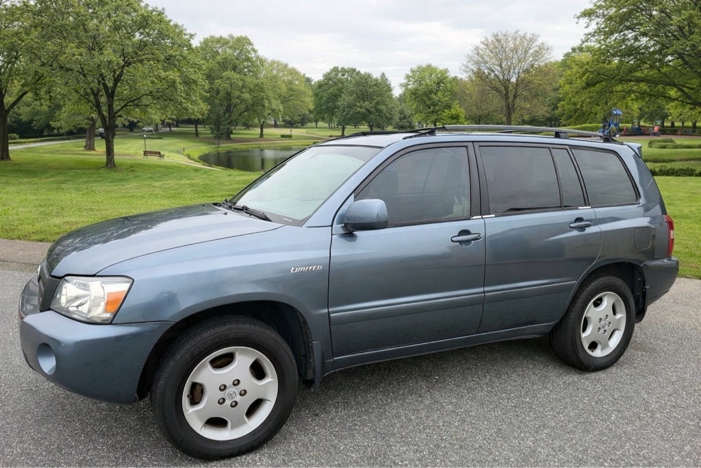 2005 Toyota Highlander Base