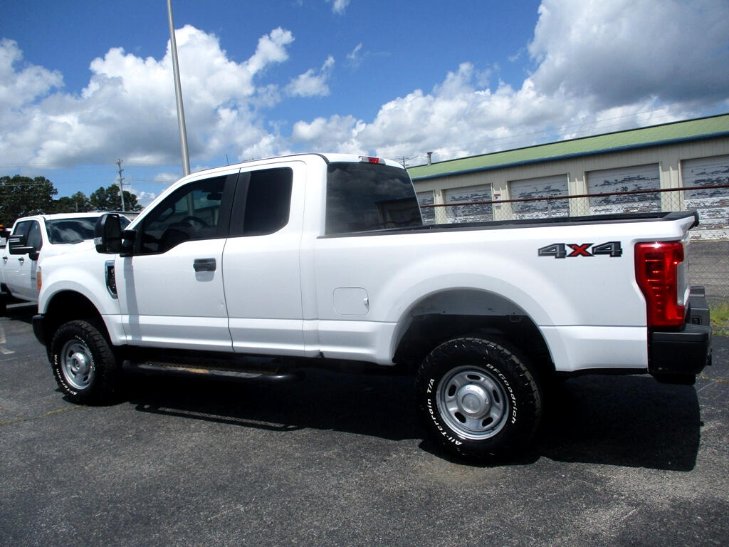 2017 Ford F-250 photo 3