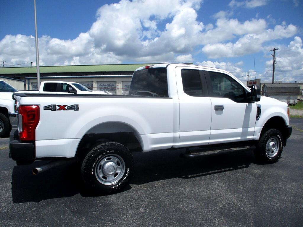 2017 Ford F-250 photo 4