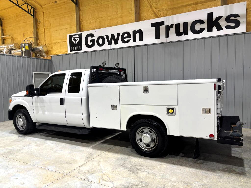 2015 Ford F-350 photo 4