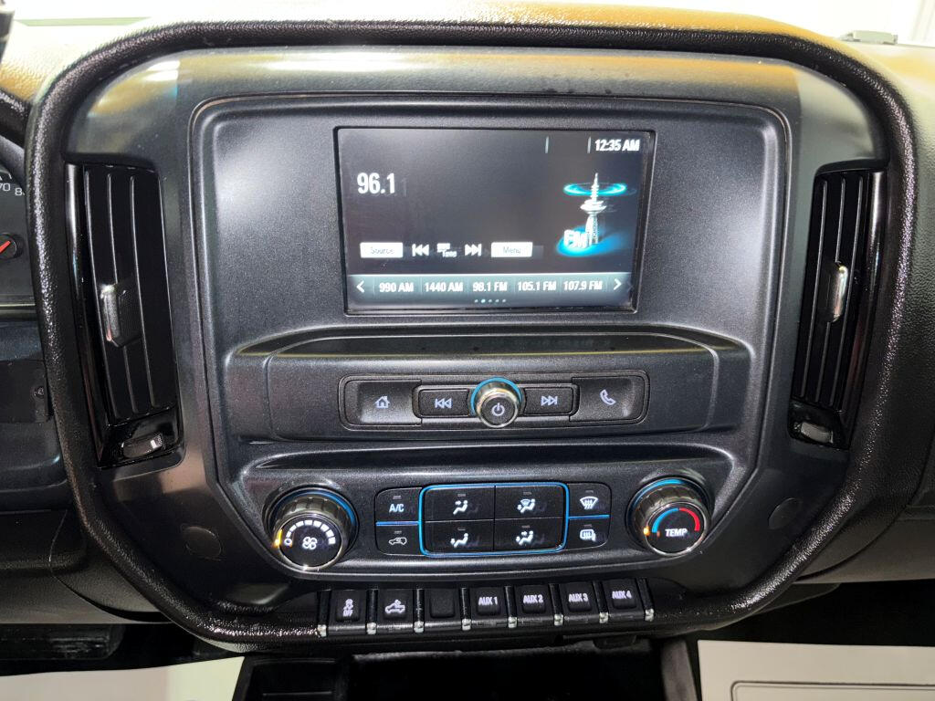 Chevrolet Silverado 2500 W/T Crew Cab 4WD LWB 2018